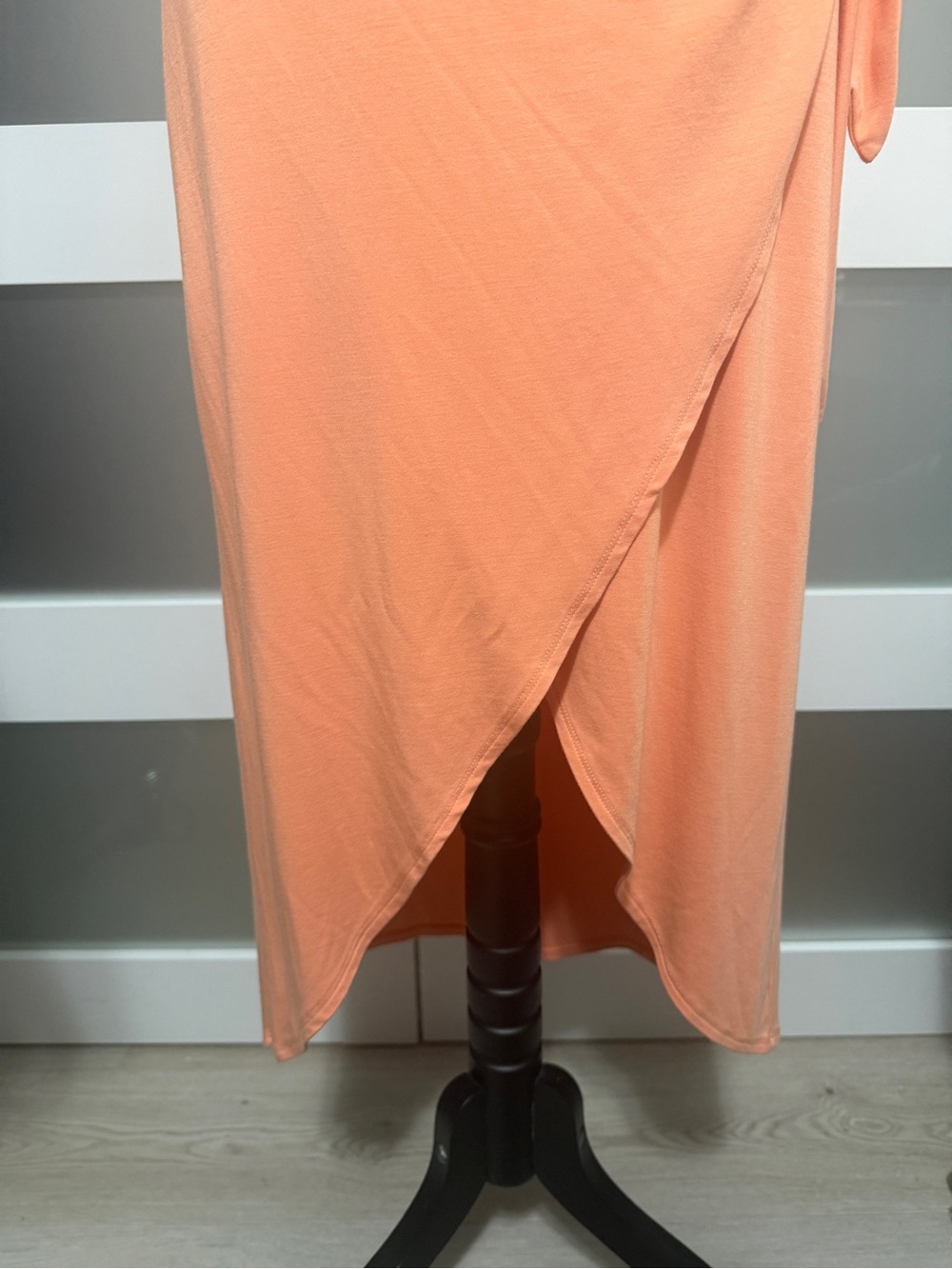 Aritzia Wilfred Saturn Sleeveless Wrap-Tie Midi Dress Peach - Picture 6 of 9